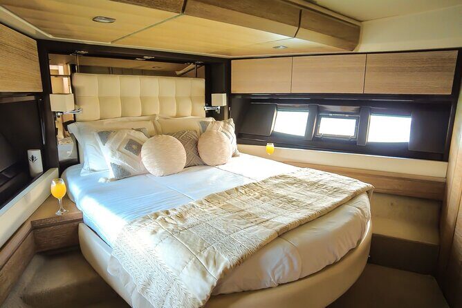 ALL INCLUSIVE Luxury 70 ft. Azimut Yacht in Cabo San Lucas - An Inside Look at the Yacht Experience