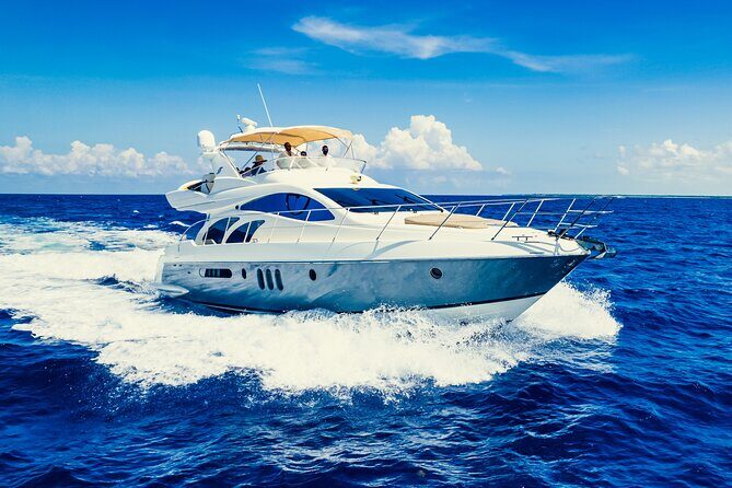 All inclusive Tulum: 4 hours Luxury Yacht 58' Azimut - What Makes This Tour Stand Out?