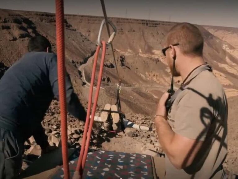 AlUla: Private Zipline Experience - The Pros and Cons