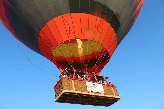 Amazing Hot Air Balloon With Beautiful Desert Sunrise View - Who Will Love This Tour?