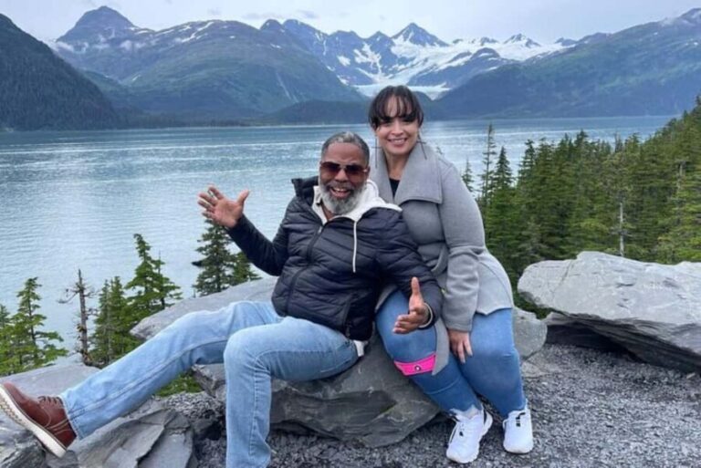 Anchorage: Wildlife, Glacier, and Wine Tasting Tour - The Wildlife Conservation Center: Up Close with Alaska’s Fauna
