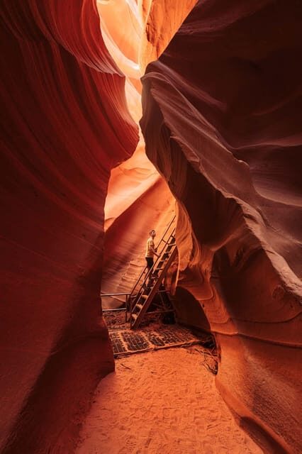 Antelope Canyon X by Taadidiin/Horseshoe Bend Overlook - Discovering Arizonas Unique Beauty: What You Can Expect