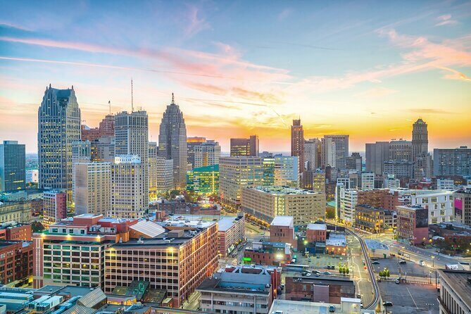 Arrival Private Transfer: Detroit Airport DTW to Detroit in Luxury SUV - Analyzing the Cost and Value