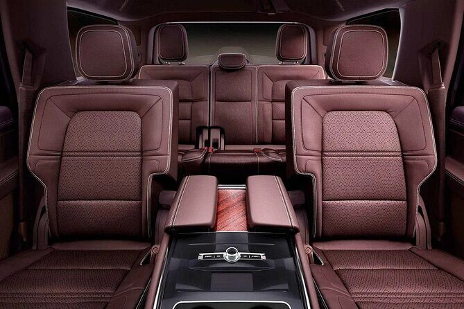 Arrival Transfer Montreal Airport YUL to Montreal by Sedan or SUV - Detailed Review of the Montreal Airport Private Transfer