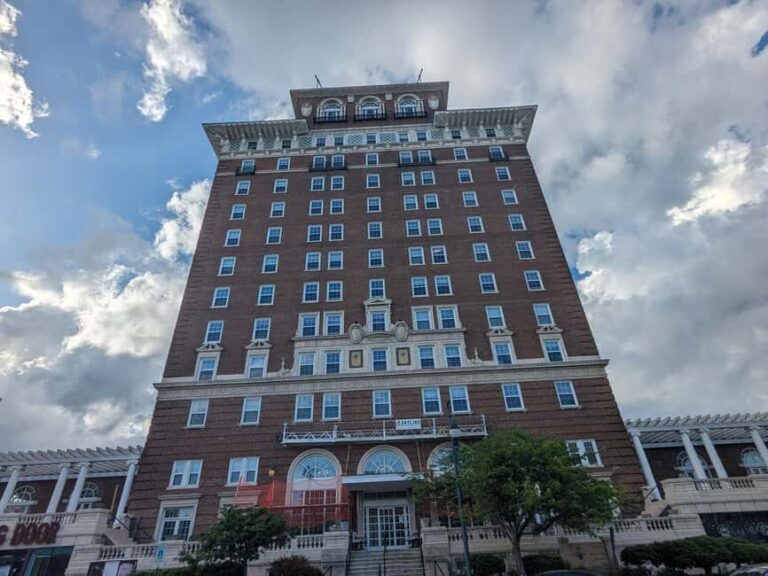 Asheville Historian-Guided Walking Tour - Analyzing the Value