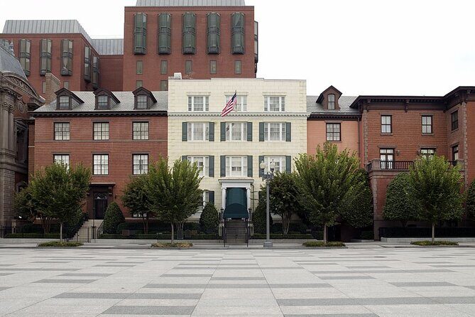 Assassinations Capital: Presidential Crime Scenes Walking Tour - What to Expect from the Experience
