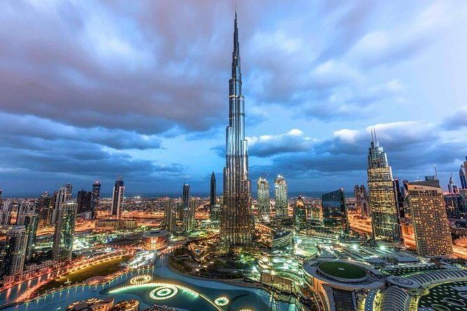 At the Top, Burj Khalifa 124/125 - The Experience Breakdown: What You’ll See and Feel