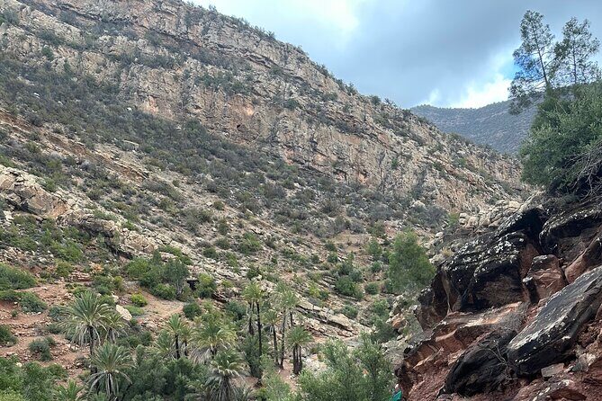 Atlas mountain and Valley - The Hike and the Pools