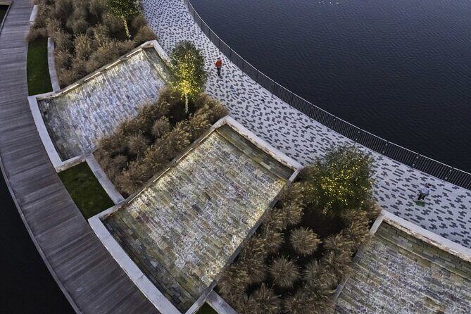 Audio Walking tour of The Woodlands waterway - Discovering The Woodlands Waterway: An Overview