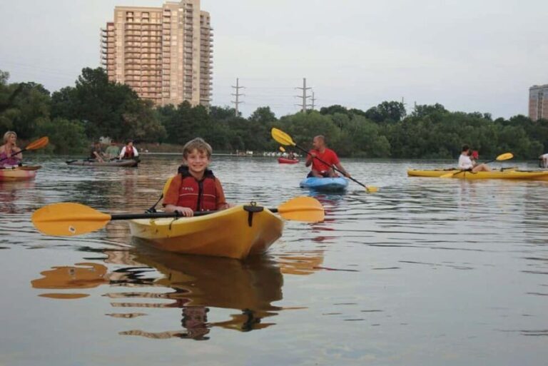 Austin: Kayak and Canoe Rental on Lady Bird Lake - What’s Included and What You Need to Bring