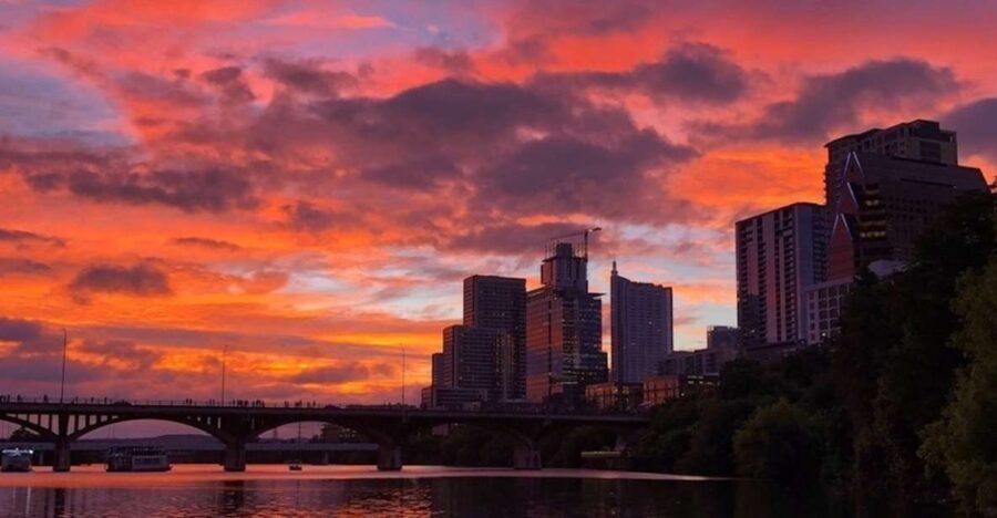 Austin: Sunset Bat Watching Kayak Tour - Itinerary Breakdown: What to Expect