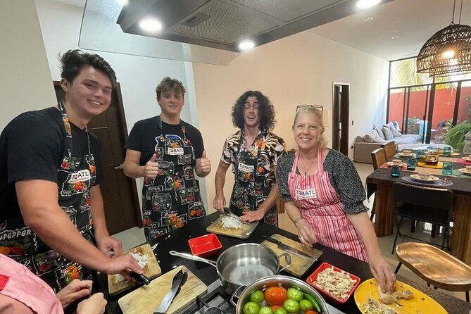Authentic Mexican Cooking Class in Mazatlan - The Setting and Group Dynamics
