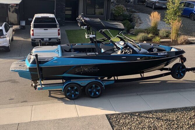 Axis T22 Wake Surfing Boat Rental - Who This Tour Best Suits