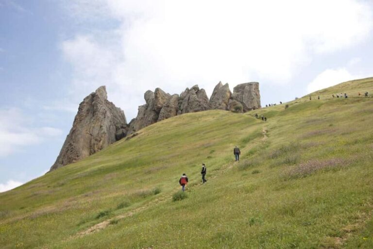 Baku: Guba & Shahdag Private Tour - The Drive Along the Caspian Sea Coast and Through the Mountains
