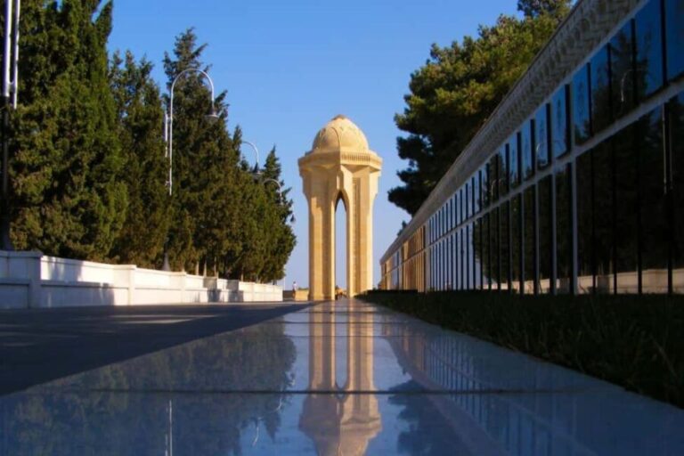 Baku: Night Tour with Flame Towers and Flag Square - The Practicalities and What to Expect