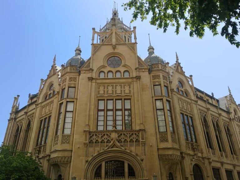 Baku: Old City Icherisheher & City Center tour - What to Expect: Day-to-Day