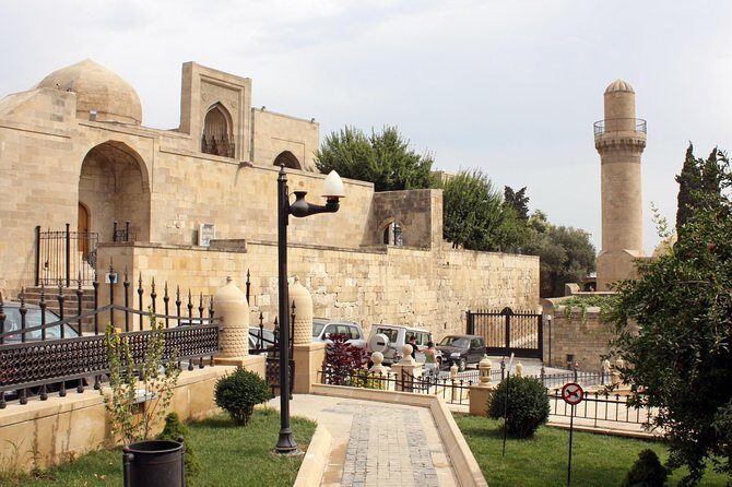 Baku: Old City Walking Tour - Authentic Insights from Reviews