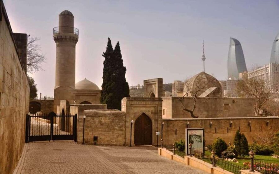 Baku Tour with Tour Guide - Modern Marvels: Flame Towers and City Views