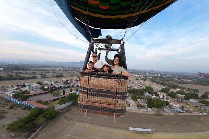 Balloon flight over Teotihuacan + Breakfast in Cueva + Transportation - The Practical Aspects