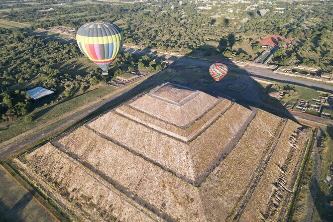 Balloon Flight over Teotihuacan with Breakfast and Pyramids Tour - Price and Value