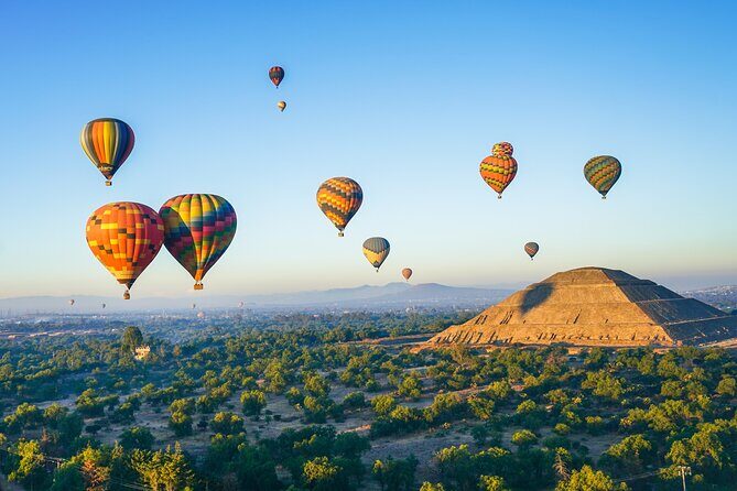 Balloon flight + pick up in CDMX + Breakfast in Cave + Pyramids - What’s Included, What’s Not
