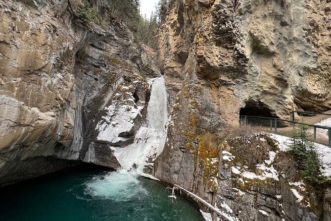 Banff, Yoho, and Icefield Parkway Private Tour - What Does the Tour Include and What Should You Prepare?