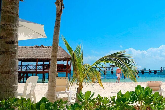 Beach Club tour with beautiful views of the Caribbean Sea. Transport included - An In-Depth Look at the Beach Club Tour