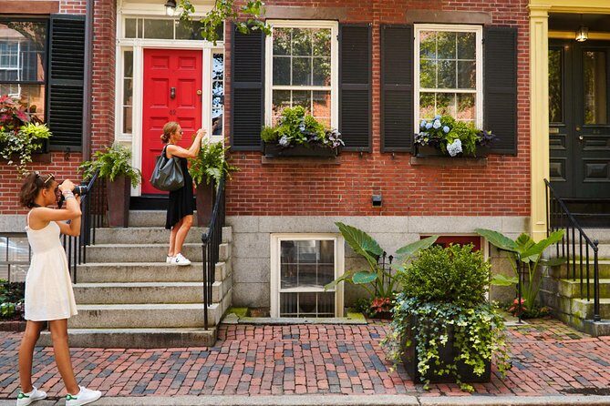 Beacon Hill + Back Bay History + Photo Walking Tour(SMALL Group) - The Sum Up