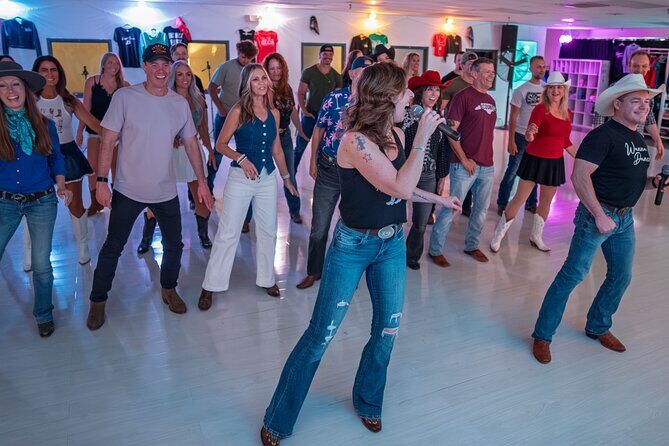 Beginner's Line Dancing Class with Instructor in Nashville - What to Expect: The Itinerary Breakdown