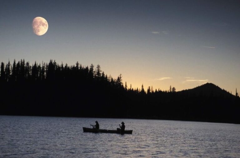 Bend: Moonlight and Starlight Canoe Tour - The Sum Up