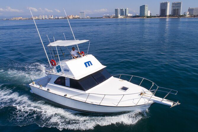 Bertram 38' Convertible Boat in Puerto & Nuevo Vallarta - The Hidden Value of This Tour