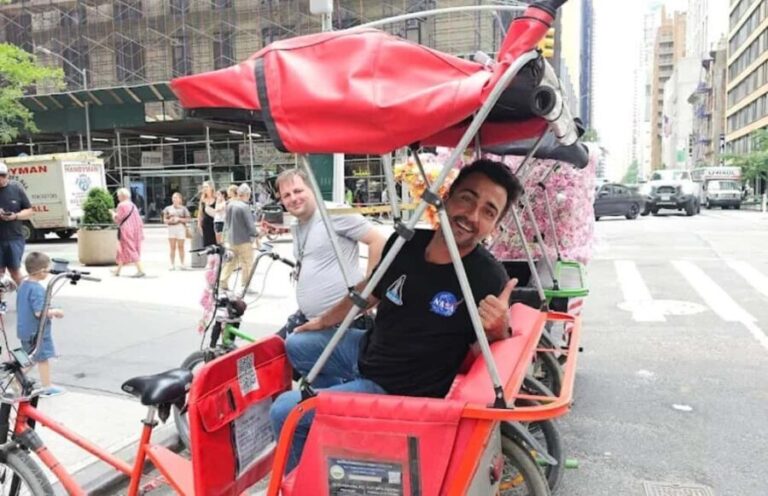 Best of NYC:Top-Rated Sex and the City Hotspots Pedicab Tour - Itinerary Breakdown
