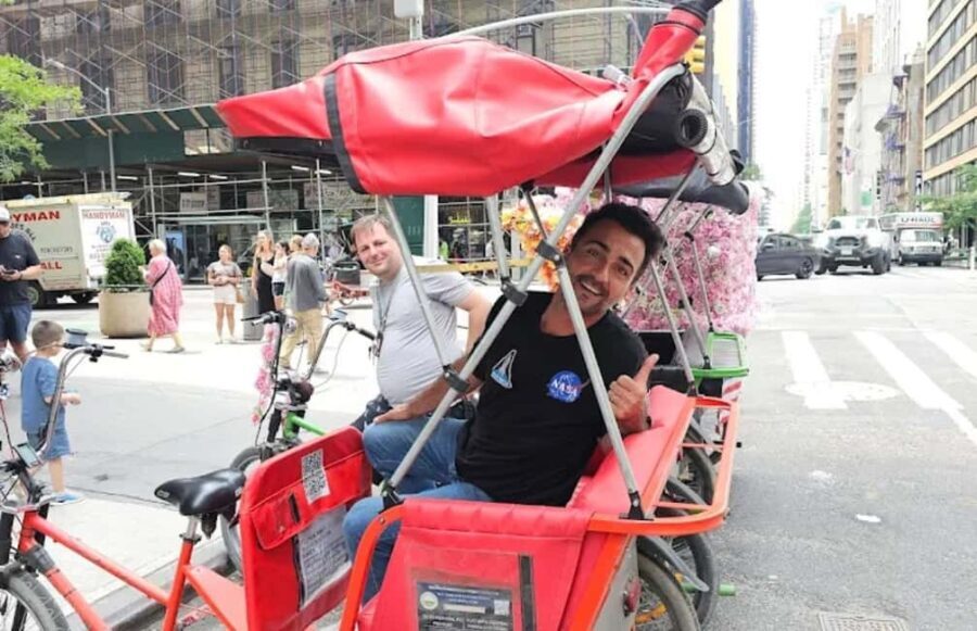 Best of NYC:Top-Rated Sex and the City Hotspots Pedicab Tour - Itinerary Breakdown