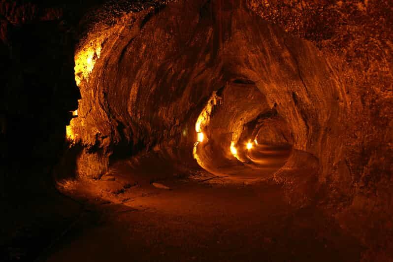 Big Island: Hawaii Volcanoes National Park and Hilo Tour - Transportation and Group Dynamics