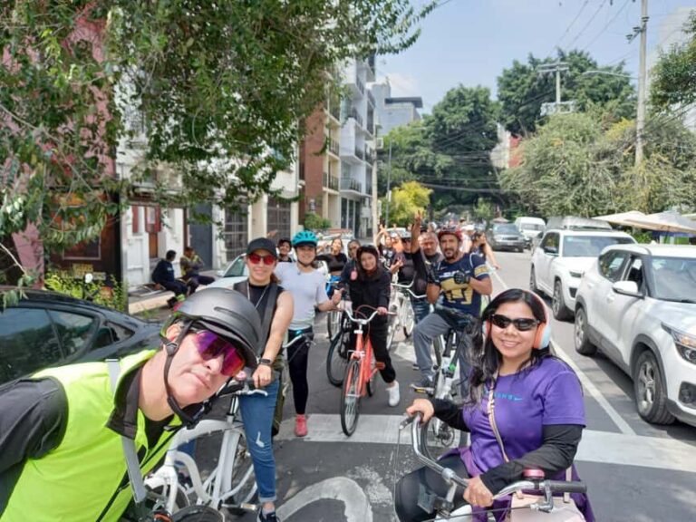 BIKE RIDE THROUGH ICONIC SITES OF THE CDMX / BREAKFAST & BEER - The Experience: Tips & Recommendations