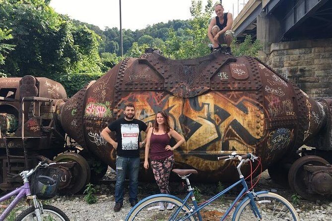 Bike the Burgh Tour - Group Size and Tour Atmosphere