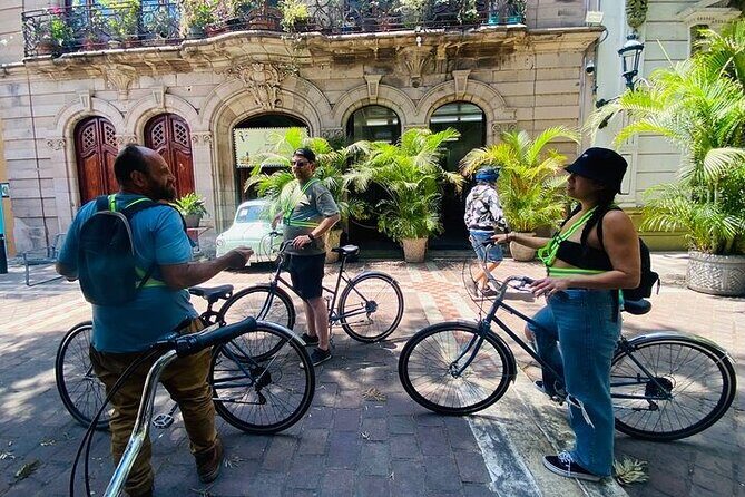 BIKE TOUR in the coolest areas of GUADALAJARA - Why Choose This Tour?
