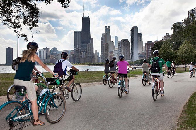 Bike Tour of Chicago's Lakefront Neighborhoods - Detailed Breakdown of the Itinerary