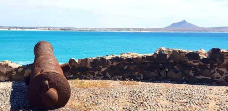Boa Vista: Motoryacht Trip with Fishing, Snorkel, Beach BBQ - What We Love About This Tour