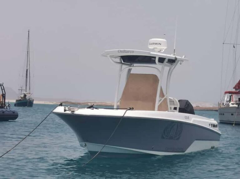 Boavista: Private Luxury Boat Tour with Onbarco - Who Should Consider This Tour?