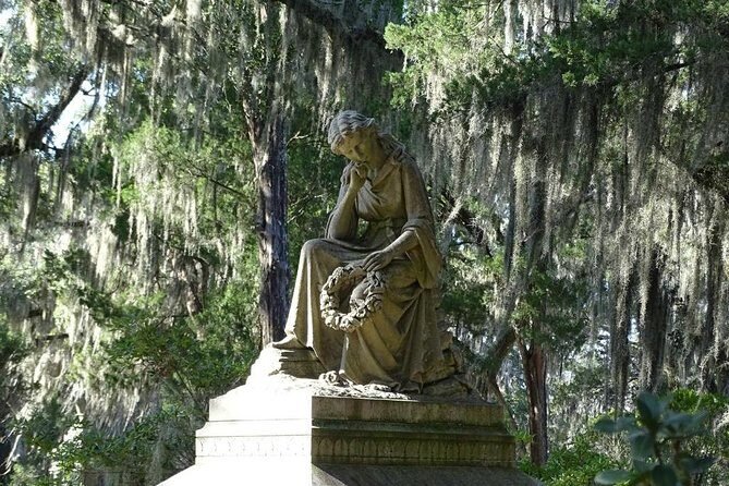 Bonaventure Cemetery Walking Tour with Transportation - Why This Tour is Worth Considering