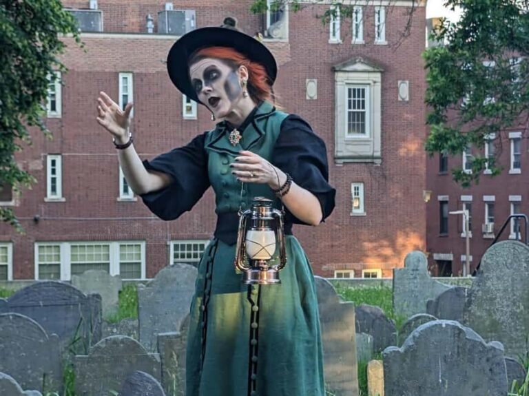 Boston: Ghosts & Gravestones Nightwalk Tour - Why This Tour Is Worth Considering