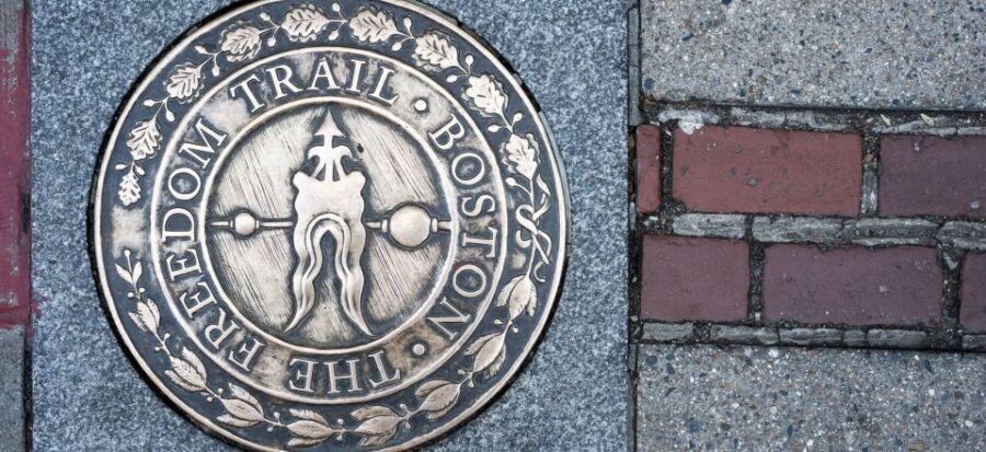 Boston: Historic Pubs Walking & Ferry, Food & Drink Tour