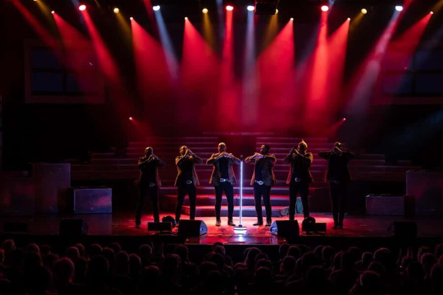 Branson: The SIX® Show Experience - The Musical Range and Performance Style