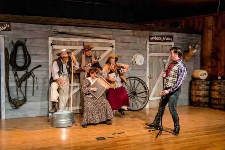 Branson: Whodunnit Hoedown Murder Mystery Dinner Show - Why It Works for Travelers