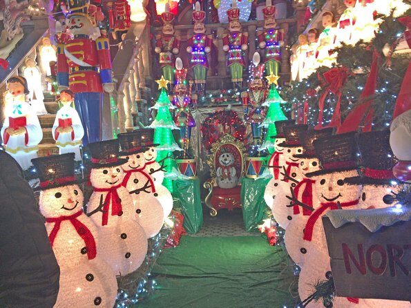 Brooklyn Christmas Lights Walking Tour at Dyker Heights - The Value of the Tour