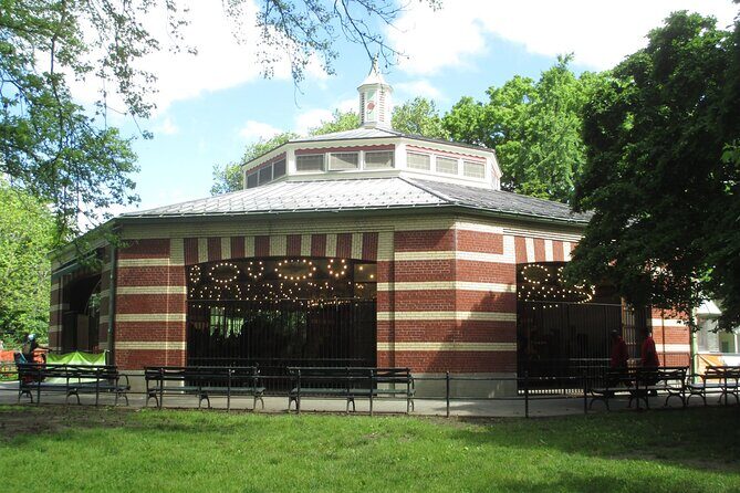 Brooklyn Self-Guided Walking Tour and Scavenger Hunt - The Itinerary in Detail: What You’ll See and Do