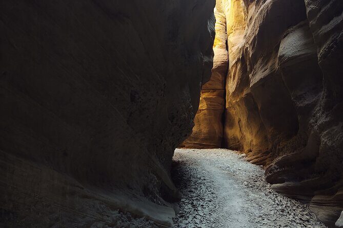 Buckskin Gulch and Wire Pass Hike - A Full Day of Amazing Slots! - The Value of the Tour