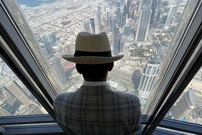 Burj Khalifa - The Lounge - Level 154 + 153 + 152 VIP Tickets - Authentic Traveler Perspectives