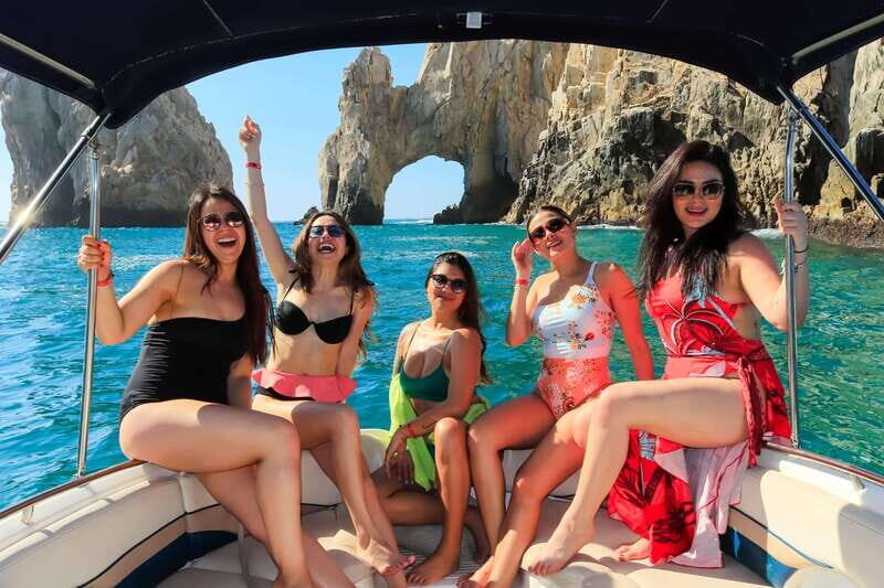 Cabo Private Yacht Tour: The Arch, Sea Lions & Scenic Beach - Who Will Love This Tour?